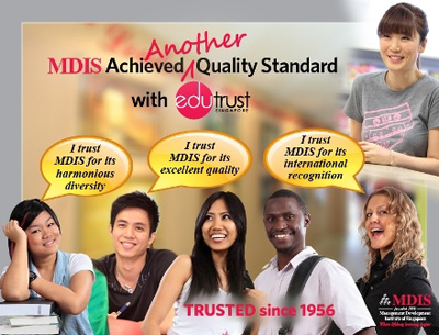 Người nhà nạn nhân MH370 an ủi thân nhân hành khách MH17